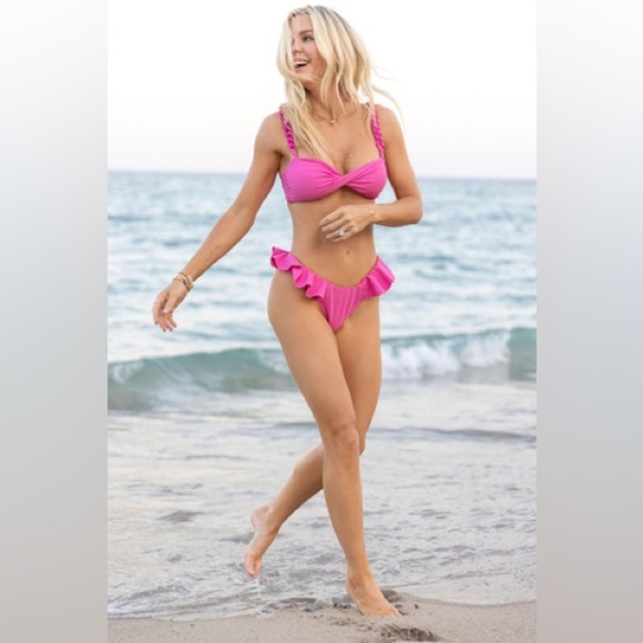 Jess Southern for Gianni Bini Vibrant Ribbed Ruffled Pink Bikini Bottoms - Picture 4 of 7